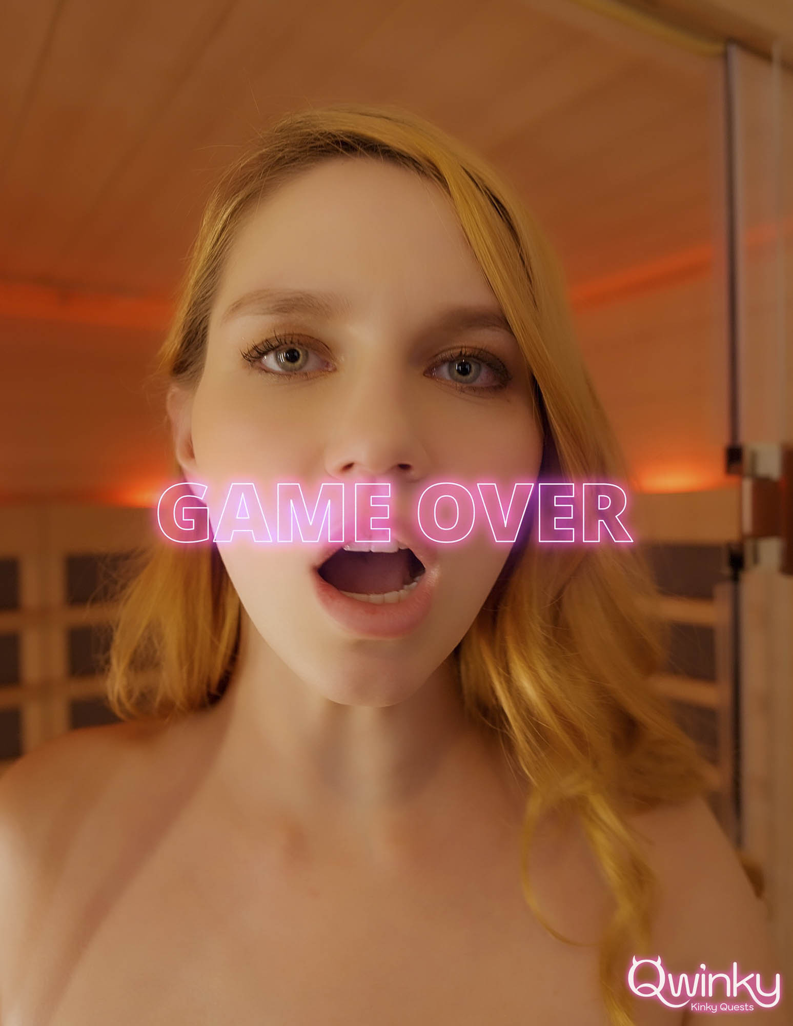 Leya Desantis in Xmas Shooting – Qwinky – Image 12