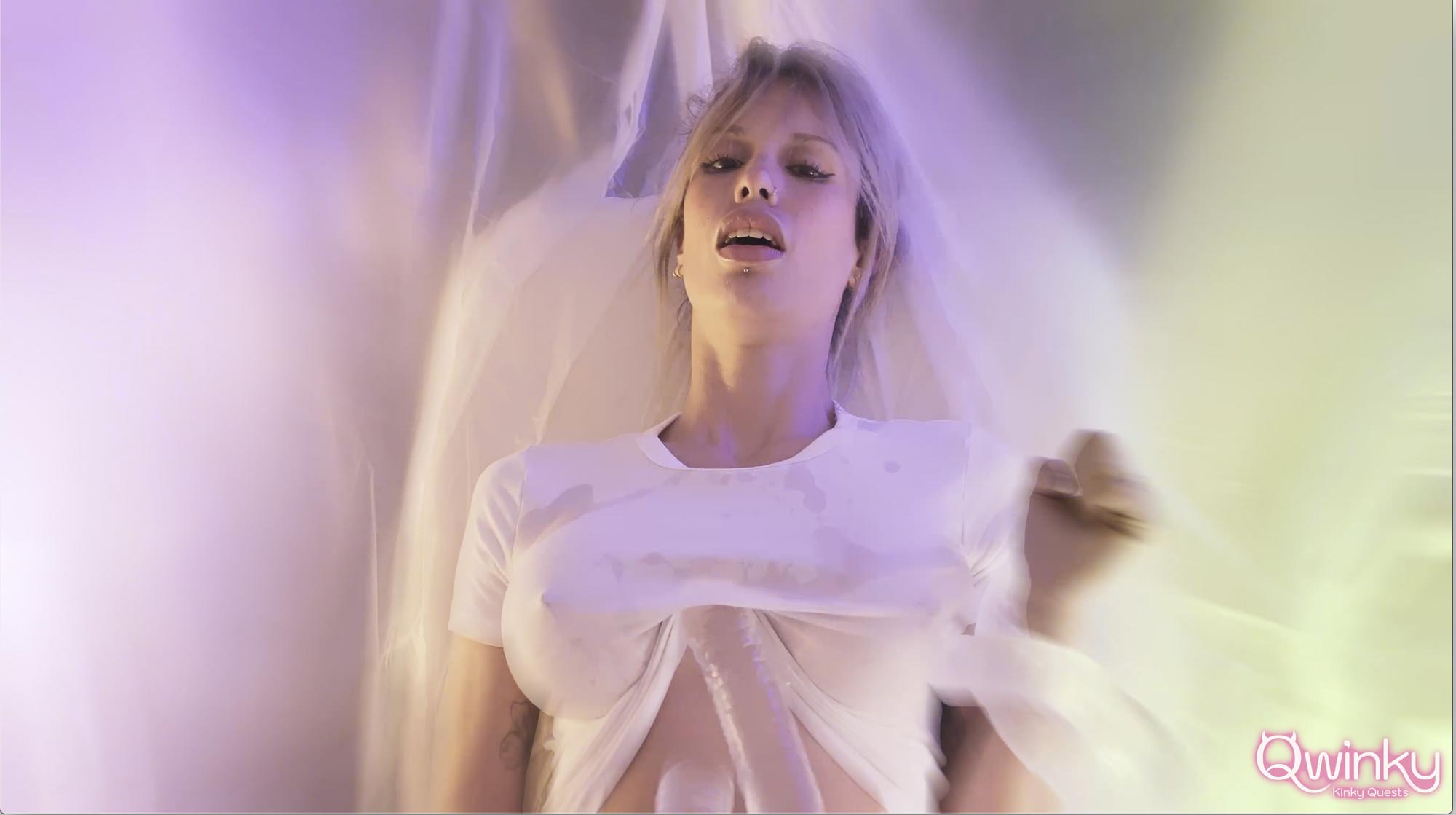 Mellany Glow in Night of the tentacles – Qwinky – Image 2