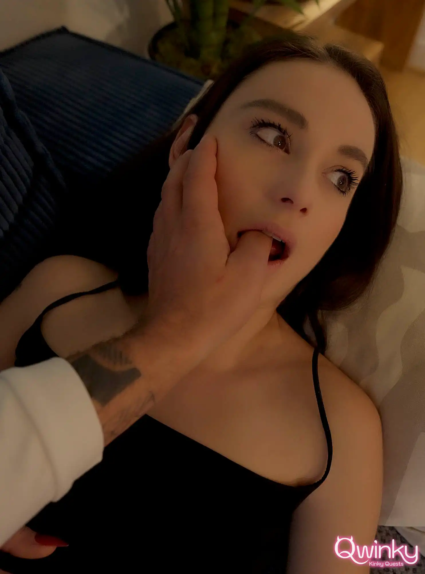 Alice Drake in my freeze remote – Qwinky – Image 4